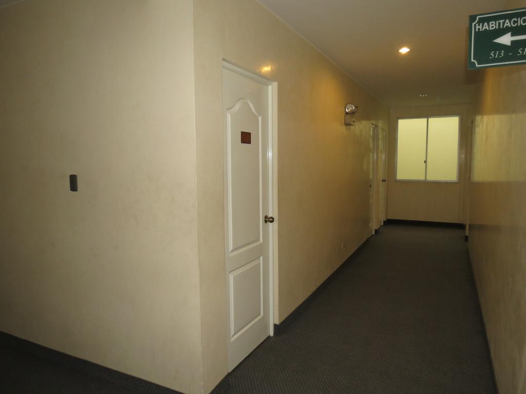 Hotel Plaza Mayor リマ エクステリア 写真