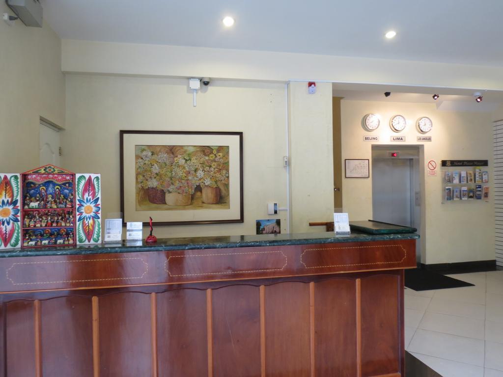 Hotel Plaza Mayor リマ エクステリア 写真